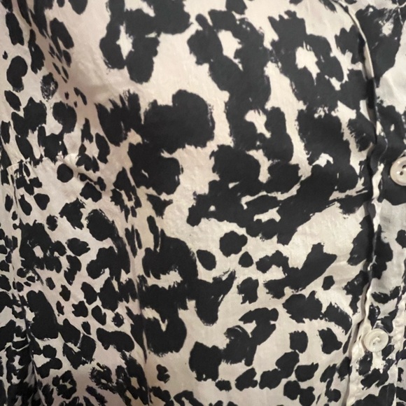 JCrew Snowcat Black and White Patterned Button-up Shirt, boy cut, size 6 - Picture 5 of 9